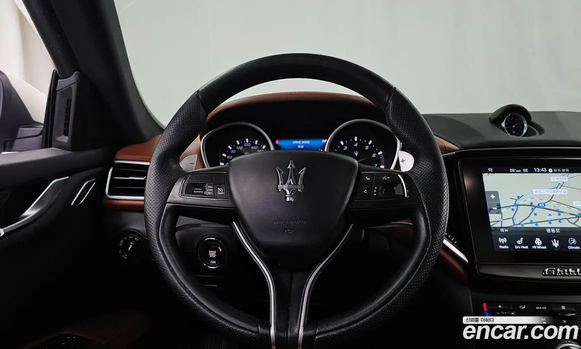 Maserati Ghibli 2017 3.0 автомат (гидро), фото 13 Maserati Ghibli 2017 3.0 автомат (гидро), фото 13