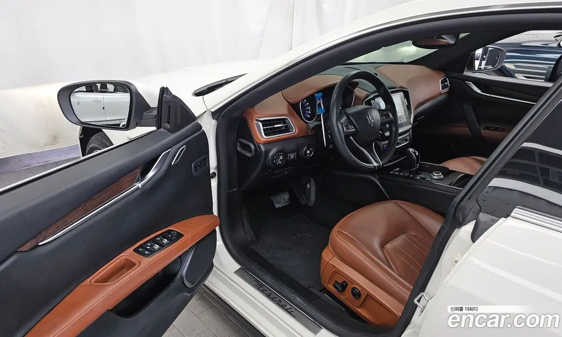 Maserati Ghibli 2017 3.0 автомат (гидро), фото 10 Maserati Ghibli 2017 3.0 автомат (гидро), фото 10