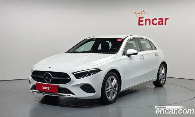 Mercedes-Benz A-Class 2025 2.0 автомат (гидро), миниатюра 1