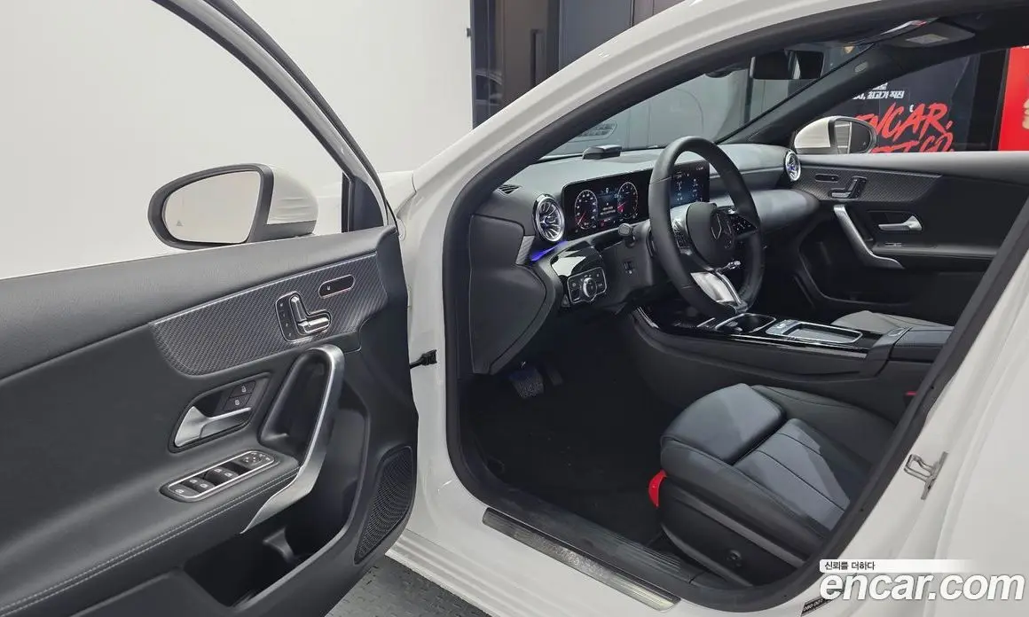 Mercedes-Benz A-Class 2025 2.0 автомат (гидро), фото 13
