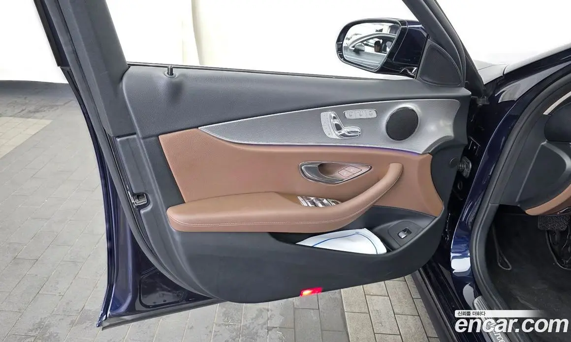 Mercedes-Benz E-Class 2017 2.0 автомат (гидро), фото 14 Mercedes-Benz E-Class 2017 2.0 автомат (гидро), фото 14