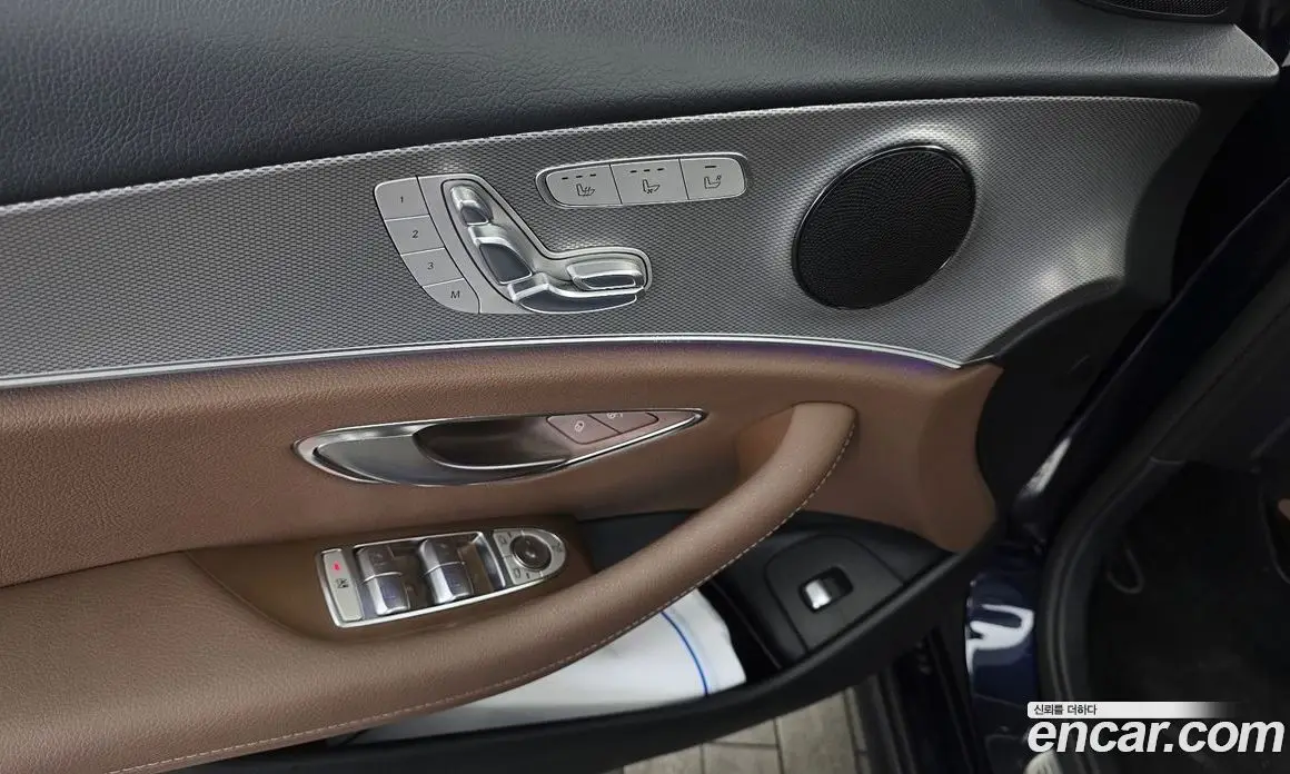 Mercedes-Benz E-Class 2017 2.0 автомат (гидро), фото 33 Mercedes-Benz E-Class 2017 2.0 автомат (гидро), фото 33