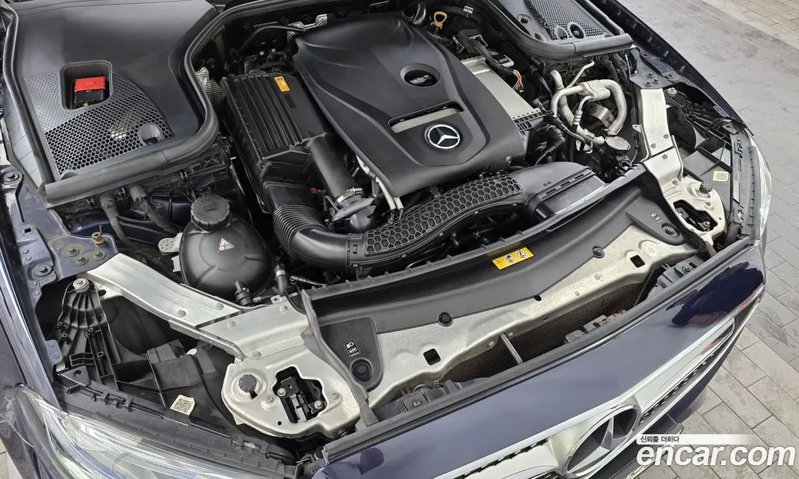 Mercedes-Benz E-Class 2017 2.0 автомат (гидро), фото 6 Mercedes-Benz E-Class 2017 2.0 автомат (гидро), фото 6