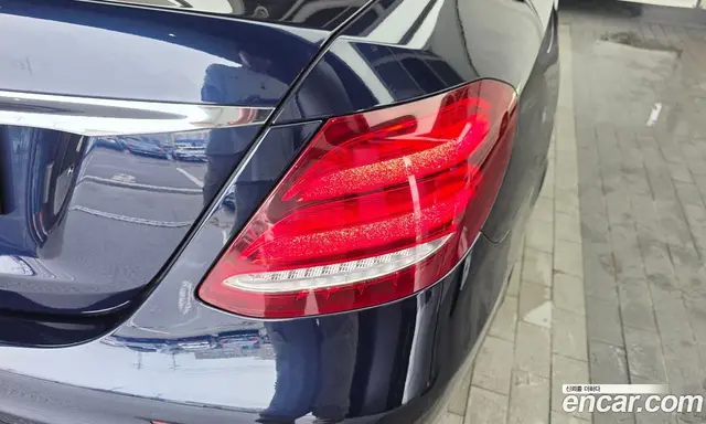 Mercedes-Benz E-Class 2017 2.0 автомат (гидро), миниатюра 9 Mercedes-Benz E-Class 2017 2.0 автомат (гидро), миниатюра 9