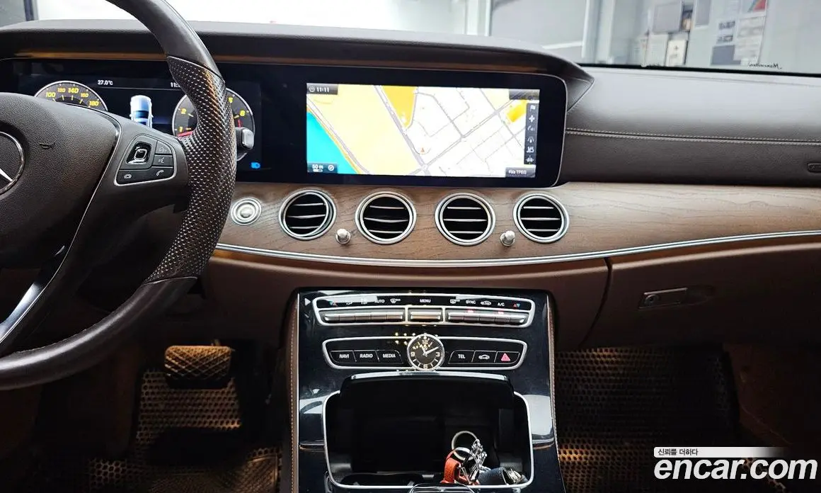 Mercedes-Benz E-Class 2017 2.0 автомат (гидро), фото 12 Mercedes-Benz E-Class 2017 2.0 автомат (гидро), фото 12