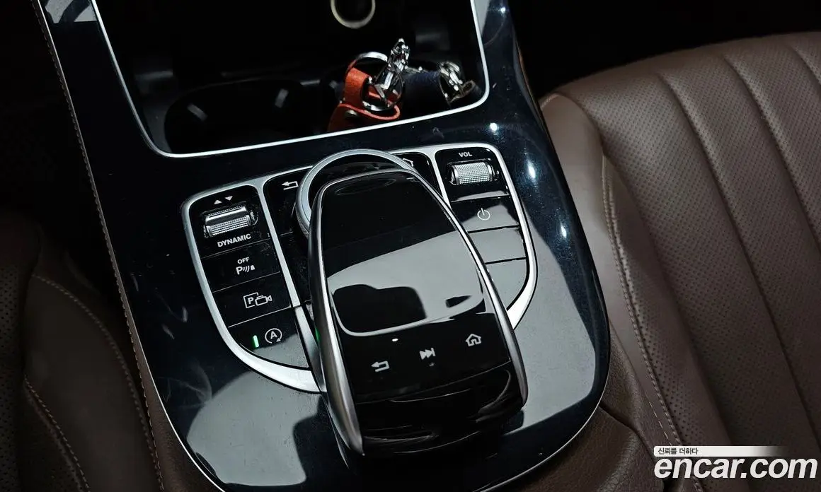 Mercedes-Benz E-Class 2017 2.0 автомат (гидро), фото 16 Mercedes-Benz E-Class 2017 2.0 автомат (гидро), фото 16