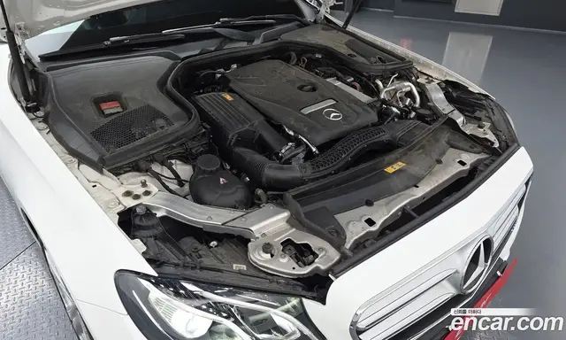 Mercedes-Benz E-Class 2018 2.0 автомат (гидро), миниатюра 6 Mercedes-Benz E-Class 2018 2.0 автомат (гидро), миниатюра 6