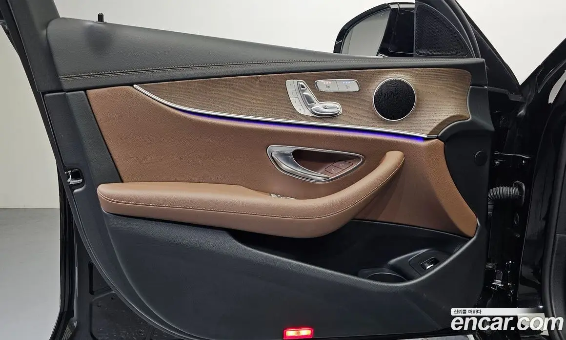 Mercedes-Benz E-Class 2022 2.0 автомат (гидро), фото 14
