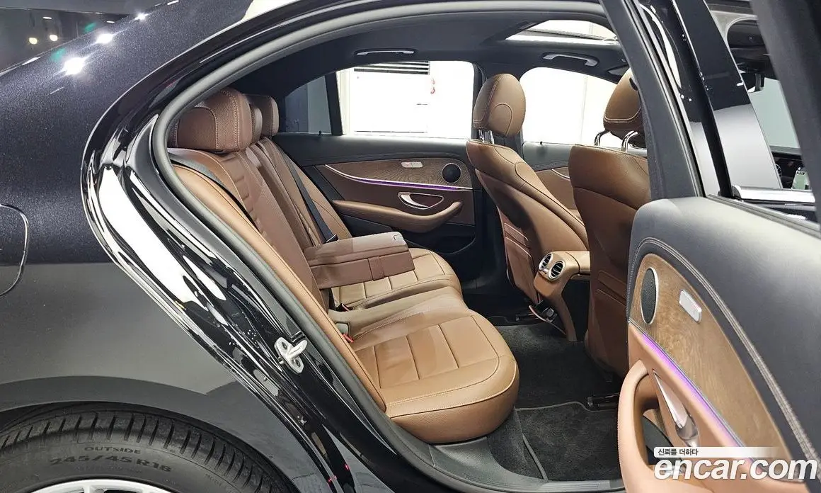 Mercedes-Benz E-Class 2022 2.0 автомат (гидро), фото 17