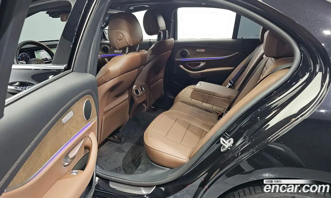 Mercedes-Benz E-Class 2022 2.0 автомат (гидро), фото 18