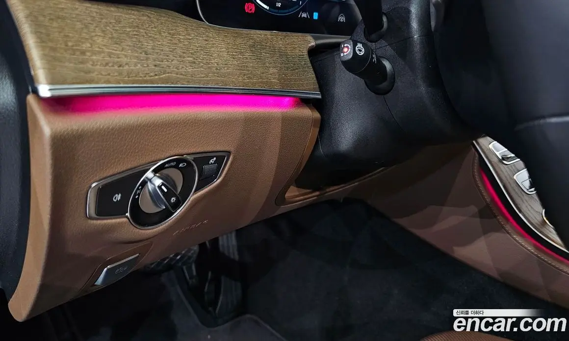Mercedes-Benz E-Class 2022 2.0 автомат (гидро), фото 27
