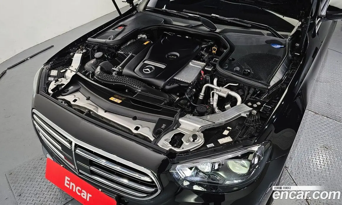 Mercedes-Benz E-Class 2022 2.0 автомат (гидро), фото 6