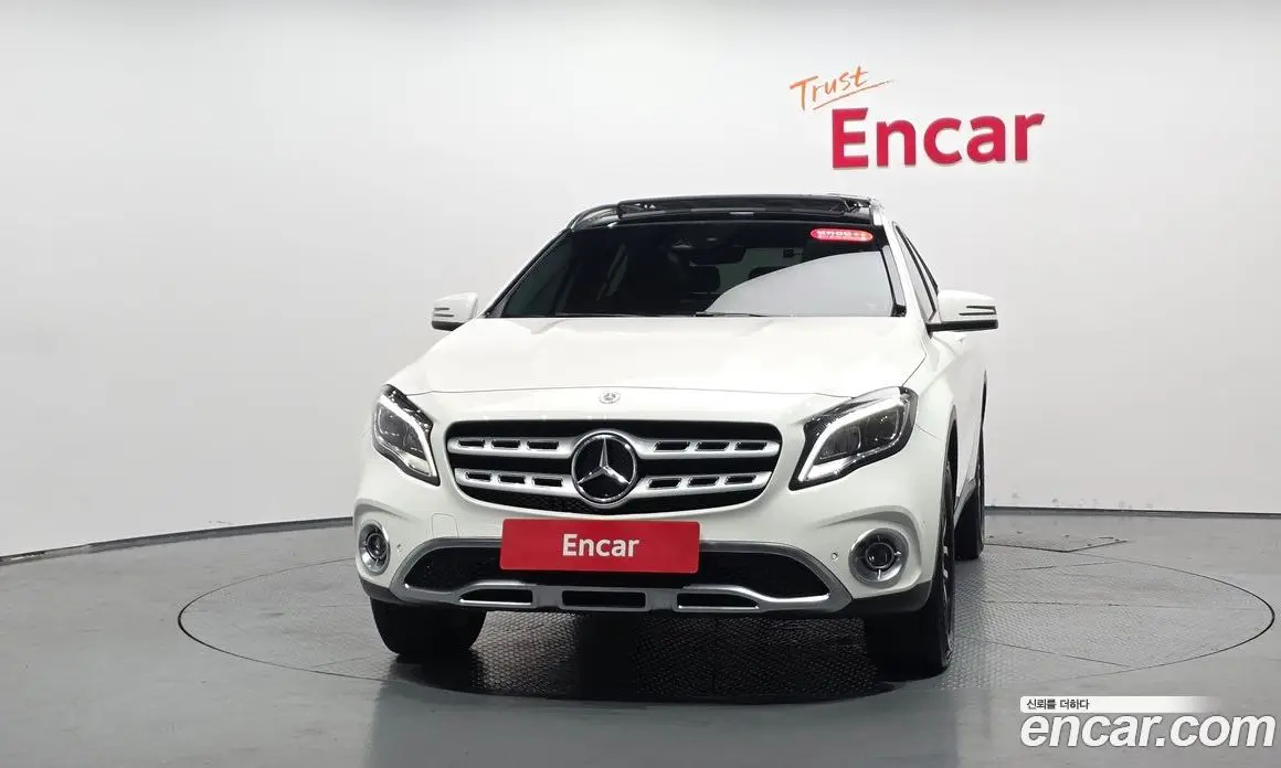 Mercedes-Benz GLA-Class 2019 2.0 автомат (гидро), фото 2 Mercedes-Benz GLA-Class 2019 2.0 автомат (гидро), фото 2