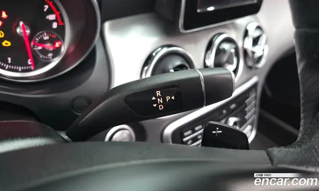 Mercedes-Benz GLA-Class 2019 2.0 автомат (гидро), миниатюра 11 Mercedes-Benz GLA-Class 2019 2.0 автомат (гидро), миниатюра 11