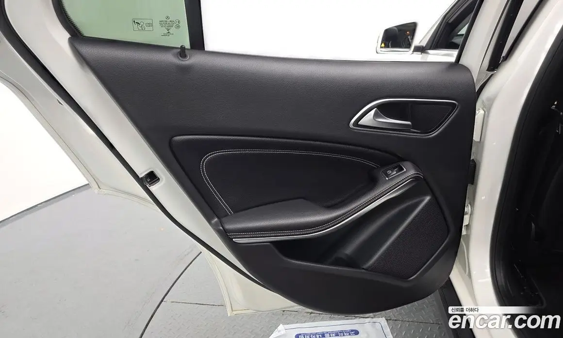 Mercedes-Benz GLA-Class 2019 2.0 автомат (гидро), фото 14 Mercedes-Benz GLA-Class 2019 2.0 автомат (гидро), фото 14