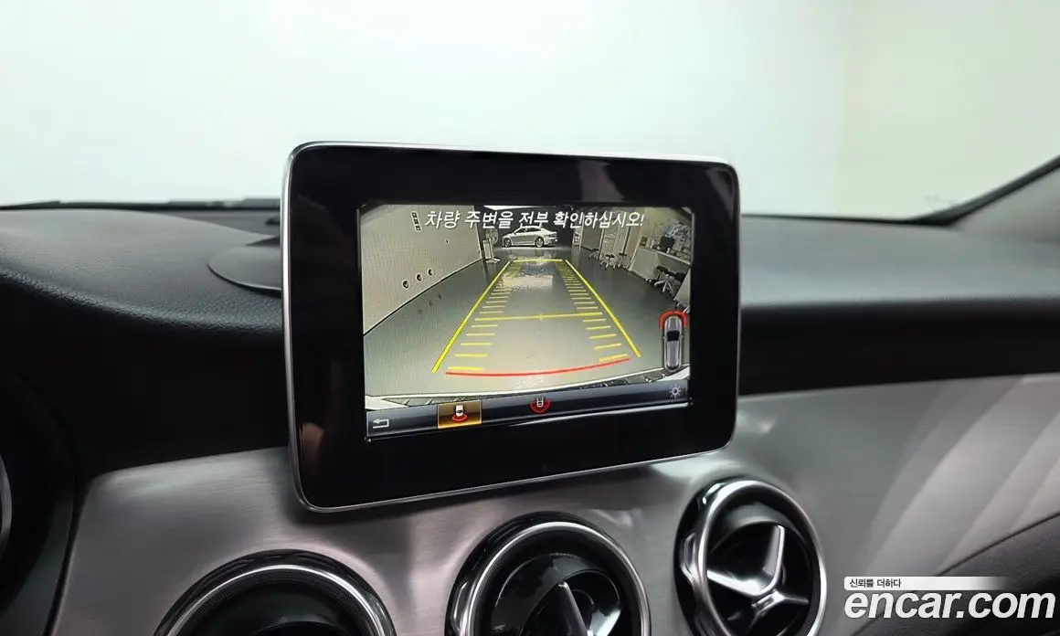 Mercedes-Benz GLA-Class 2019 2.0 автомат (гидро), фото 19 Mercedes-Benz GLA-Class 2019 2.0 автомат (гидро), фото 19