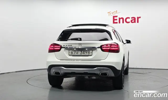Mercedes-Benz GLA-Class 2019 2.0 автомат (гидро), миниатюра 3 Mercedes-Benz GLA-Class 2019 2.0 автомат (гидро), миниатюра 3
