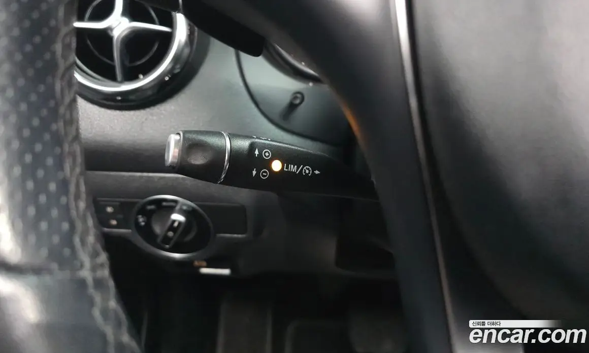 Mercedes-Benz GLA-Class 2019 2.0 автомат (гидро), фото 23 Mercedes-Benz GLA-Class 2019 2.0 автомат (гидро), фото 23