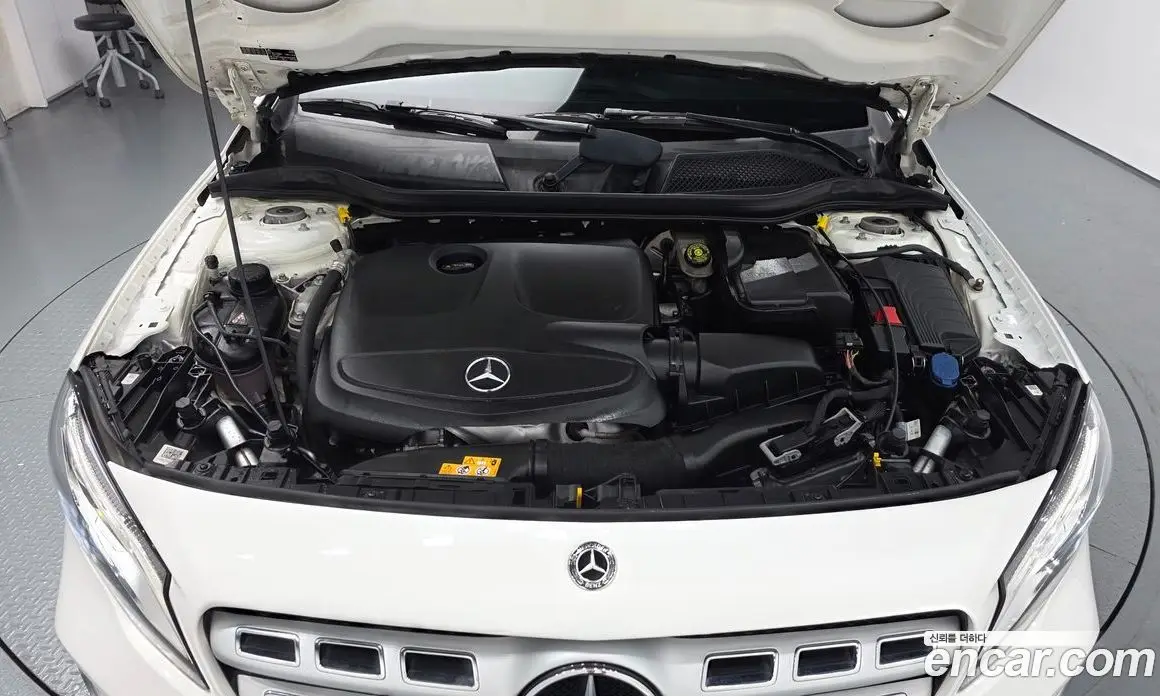 Mercedes-Benz GLA-Class 2019 2.0 автомат (гидро), фото 5 Mercedes-Benz GLA-Class 2019 2.0 автомат (гидро), фото 5