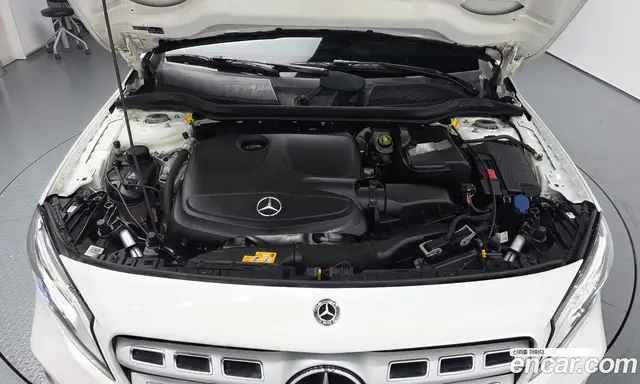 Mercedes-Benz GLA-Class 2019 2.0 автомат (гидро), миниатюра 5 Mercedes-Benz GLA-Class 2019 2.0 автомат (гидро), миниатюра 5