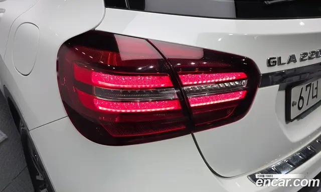 Mercedes-Benz GLA-Class 2019 2.0 автомат (гидро), миниатюра 8 Mercedes-Benz GLA-Class 2019 2.0 автомат (гидро), миниатюра 8