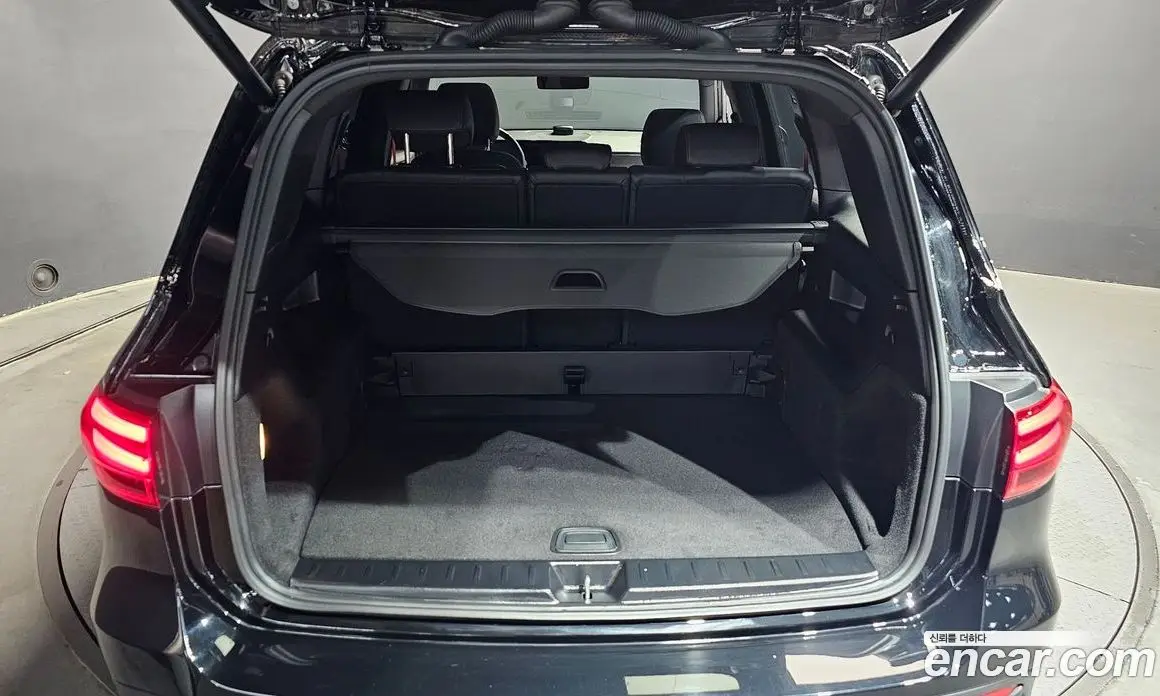 Mercedes-Benz GLB-Class 2025 2.0 автомат (гидро), фото 30