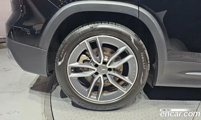 Mercedes-Benz GLB-Class 2025 2.0 автомат (гидро), миниатюра 5