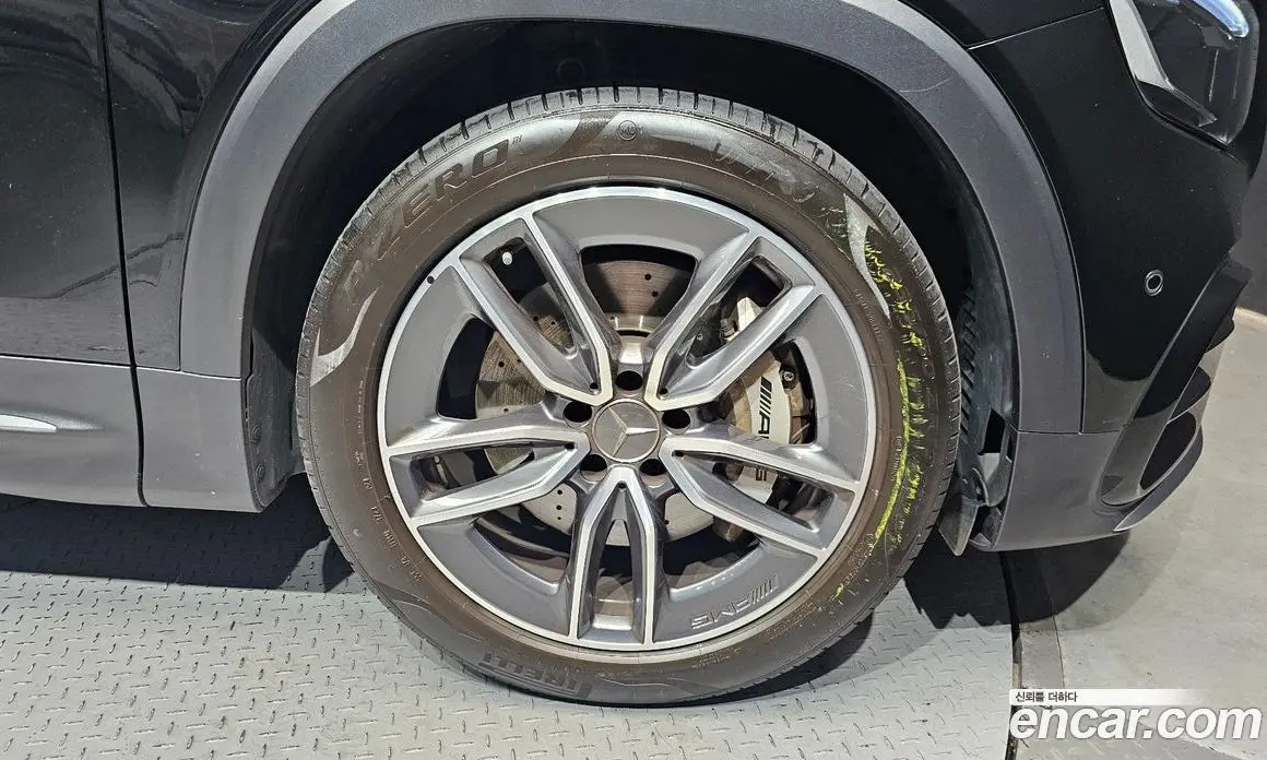 Mercedes-Benz GLB-Class 2025 2.0 автомат (гидро), фото 7
