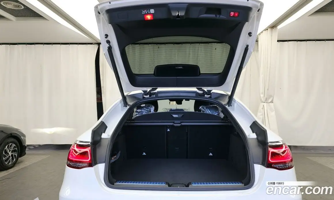 Mercedes-Benz GLC-Class 2023 2.0 автомат (гидро), фото 20