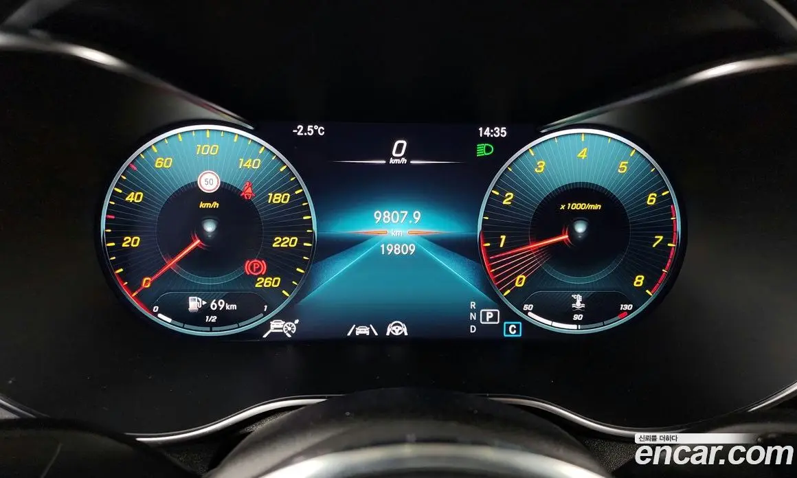 Mercedes-Benz GLC-Class 2023 2.0 автомат (гидро), фото 8