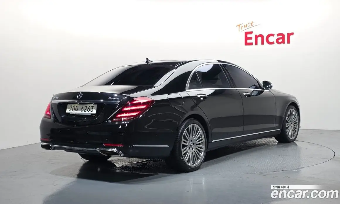 Mercedes-Benz S-Class 2017 4.0 автомат (гидро), фото 2 Mercedes-Benz S-Class 2017 4.0 автомат (гидро), фото 2