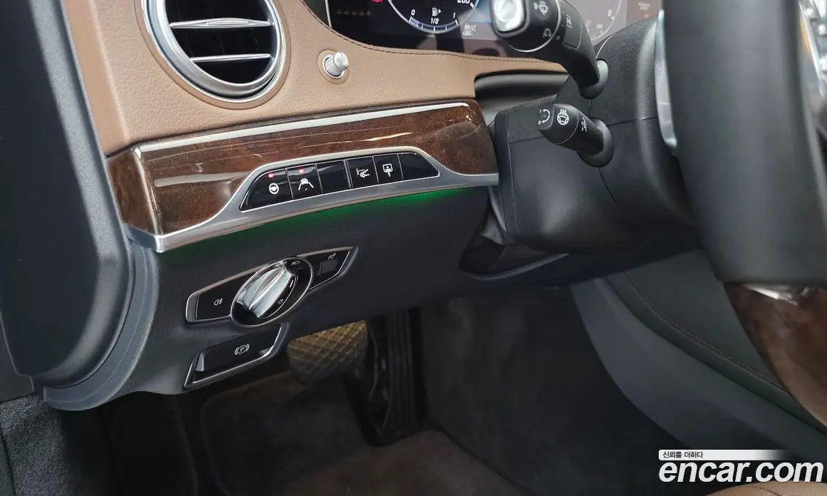 Mercedes-Benz S-Class 2017 4.0 автомат (гидро), фото 25 Mercedes-Benz S-Class 2017 4.0 автомат (гидро), фото 25