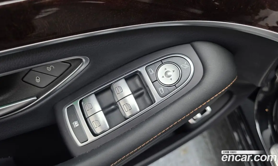 Mercedes-Benz S-Class 2017 4.0 автомат (гидро), фото 26 Mercedes-Benz S-Class 2017 4.0 автомат (гидро), фото 26