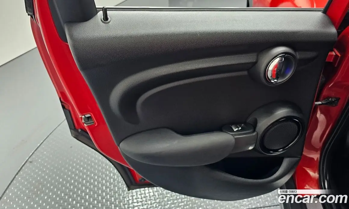 Mini Cooper 2015 1.5 автомат (гидро), фото 14 Mini Cooper 2015 1.5 автомат (гидро), фото 14
