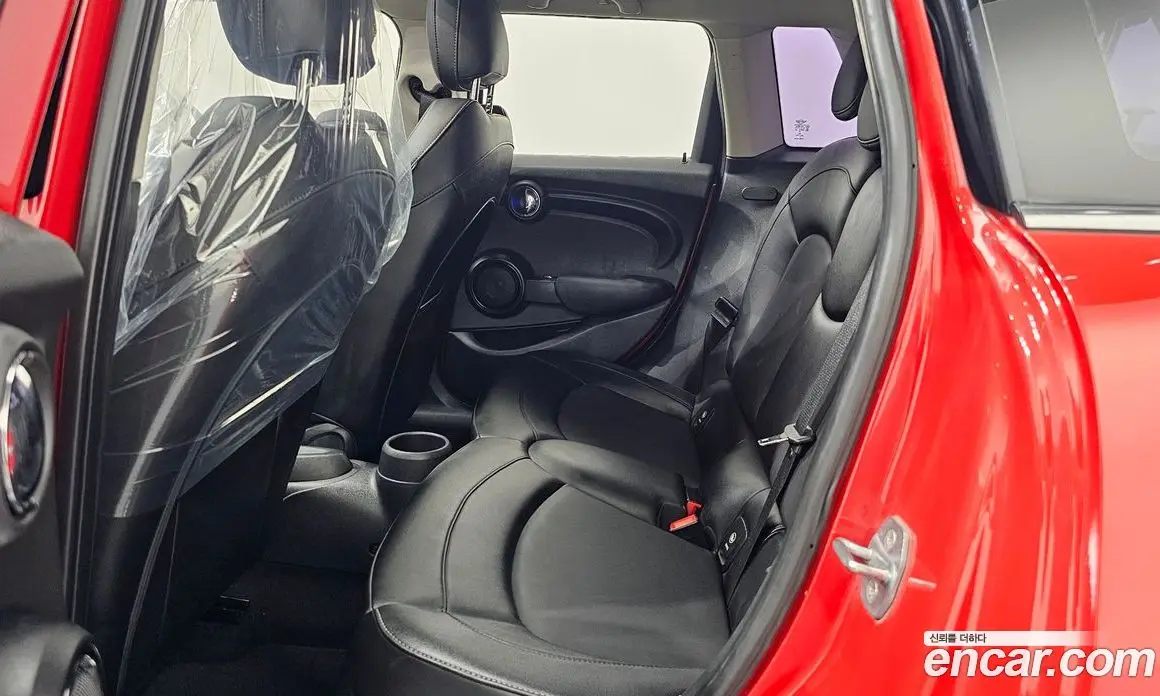 Mini Cooper 2015 1.5 автомат (гидро), фото 15 Mini Cooper 2015 1.5 автомат (гидро), фото 15