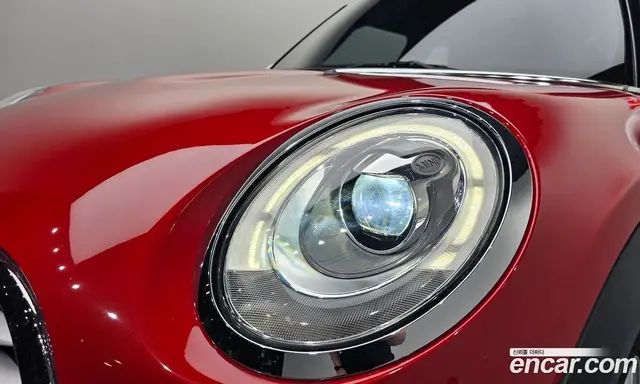 Mini Cooper 2015 1.5 автомат (гидро), миниатюра 7 Mini Cooper 2015 1.5 автомат (гидро), миниатюра 7