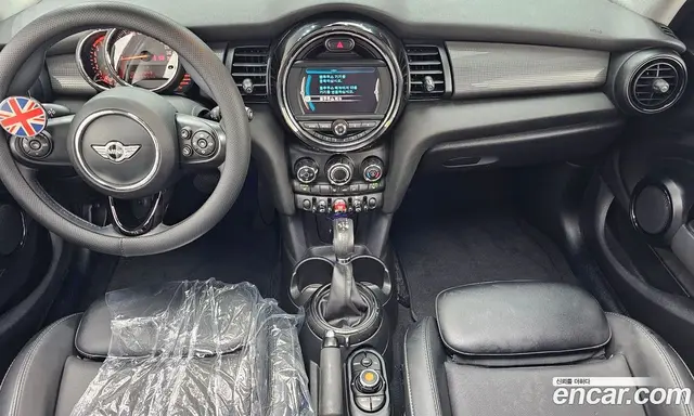 Mini Cooper 2015 1.5 автомат (гидро), миниатюра 9 Mini Cooper 2015 1.5 автомат (гидро), миниатюра 9