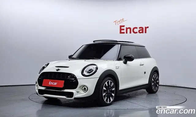 Mini Cooper 2020 2.0 автомат (гидро), миниатюра 1 Mini Cooper 2020 2.0 автомат (гидро), миниатюра 1