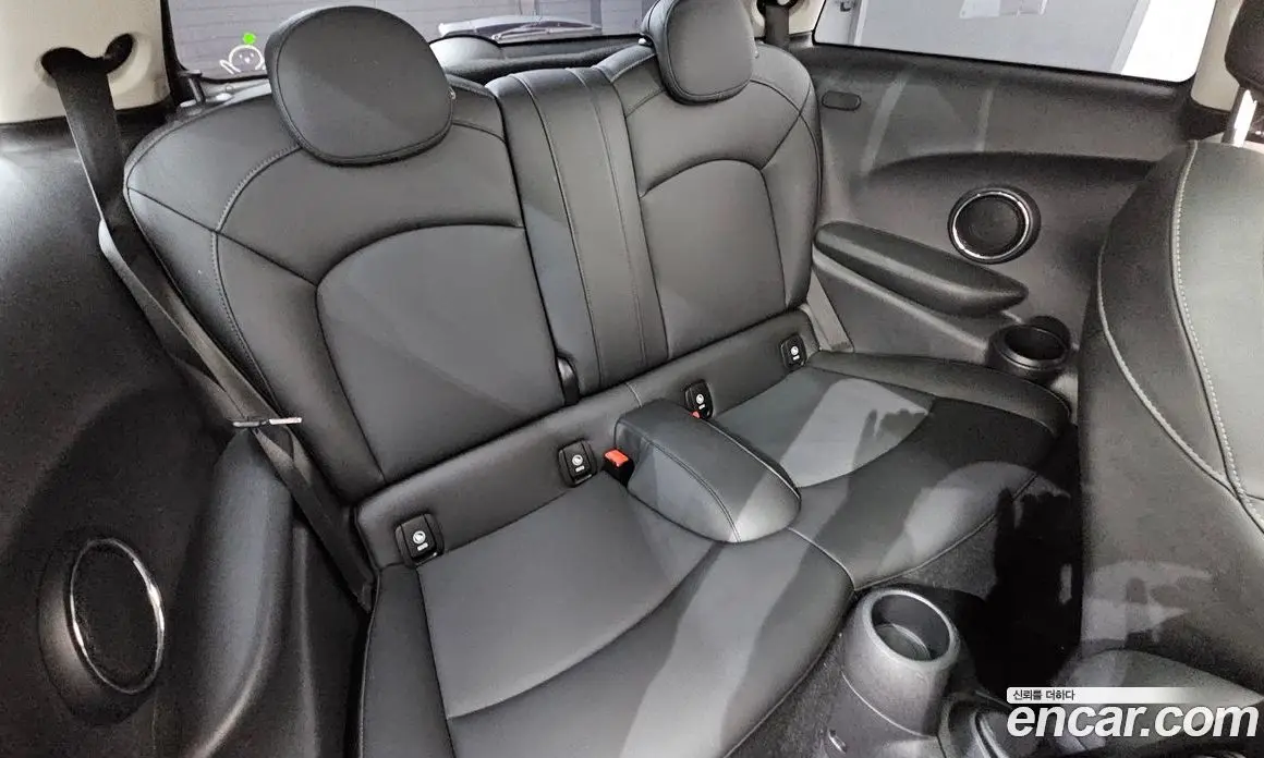 Mini Cooper 2020 2.0 автомат (гидро), фото 17 Mini Cooper 2020 2.0 автомат (гидро), фото 17