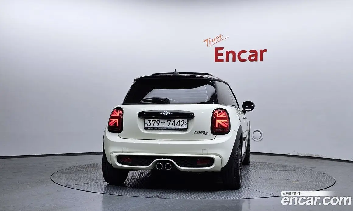Mini Cooper 2020 2.0 автомат (гидро), фото 4 Mini Cooper 2020 2.0 автомат (гидро), фото 4