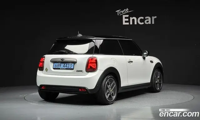 Mini Cooper 2023 0.1 автомат (гидро), миниатюра 2