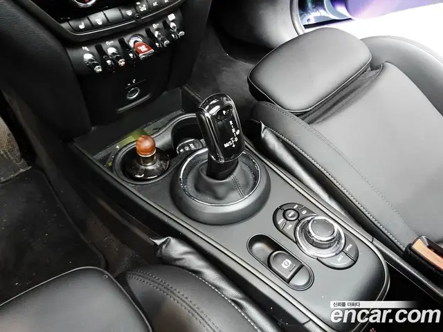 Mini Countryman 2023 1.5 автомат (гидро), миниатюра 8