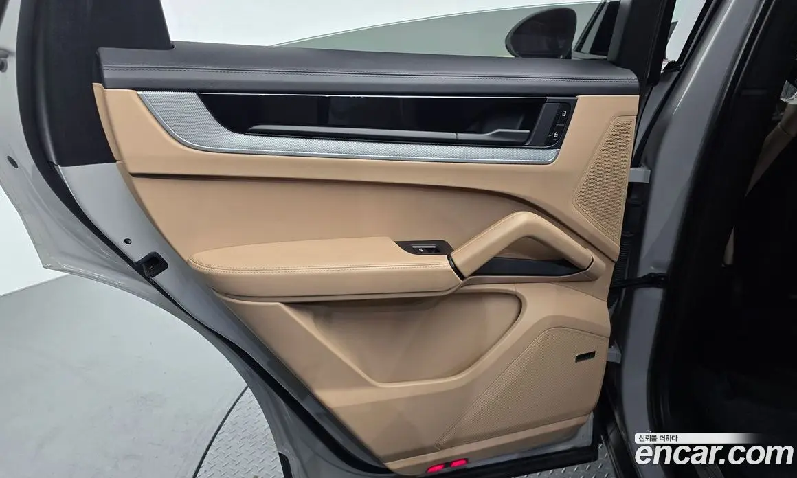 Porsche Cayenne 2023 3.0 автомат (гидро), фото 15