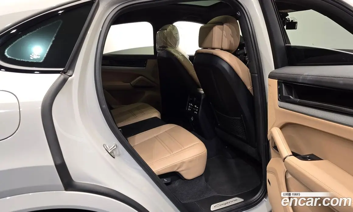 Porsche Cayenne 2023 3.0 автомат (гидро), фото 17