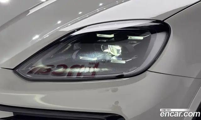 Porsche Cayenne 2023 3.0 автомат (гидро), миниатюра 8