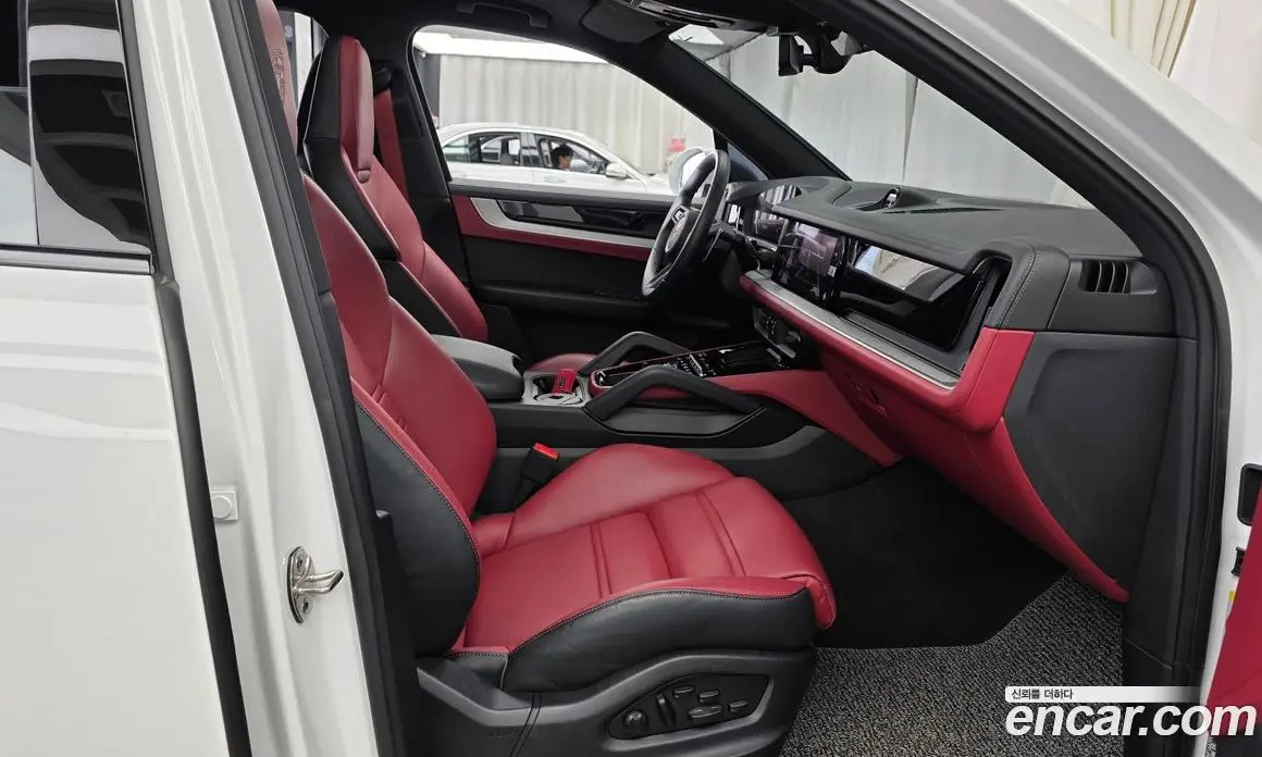 Porsche Cayenne 2024 3.0 автомат (гидро), фото 16 Porsche Cayenne 2024 3.0 автомат (гидро), фото 16