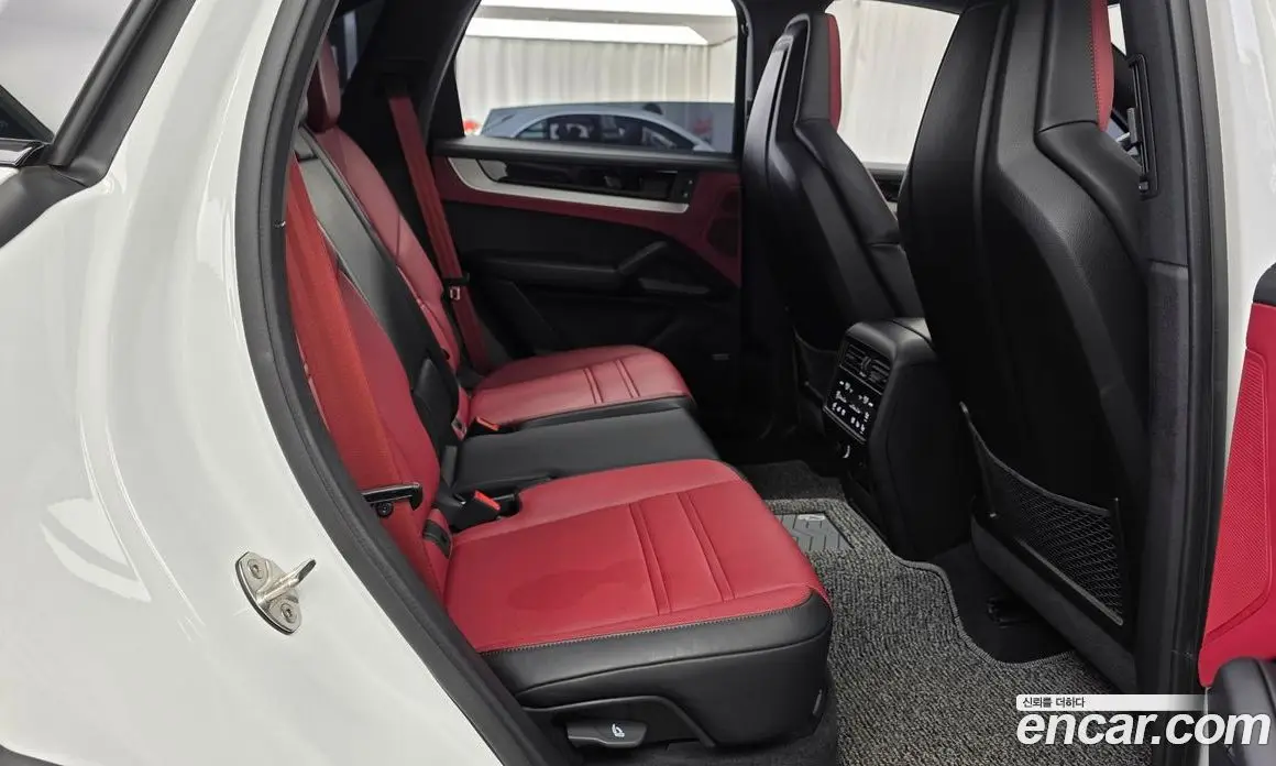 Porsche Cayenne 2024 3.0 автомат (гидро), фото 17 Porsche Cayenne 2024 3.0 автомат (гидро), фото 17