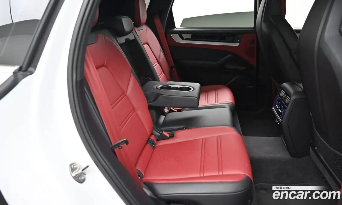 Porsche Cayenne 2025 3.0 автомат (гидро), фото 12 Porsche Cayenne 2025 3.0 автомат (гидро), фото 12