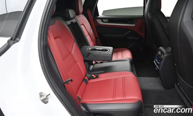 Porsche Cayenne 2025 3.0 автомат (гидро), миниатюра 12