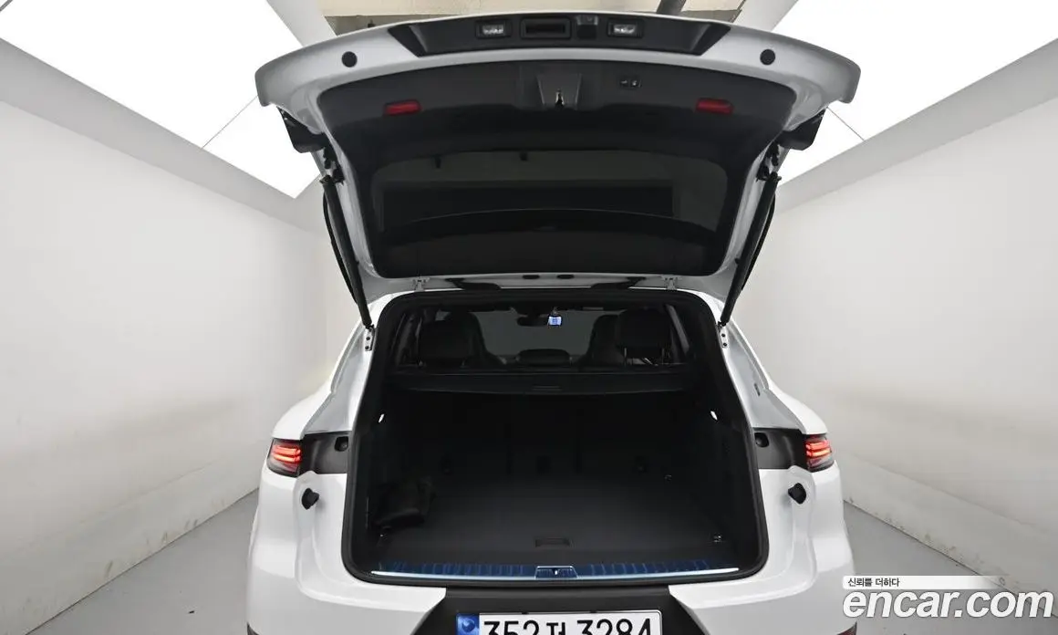 Porsche Cayenne 2025 3.0 автомат (гидро), фото 20 Porsche Cayenne 2025 3.0 автомат (гидро), фото 20